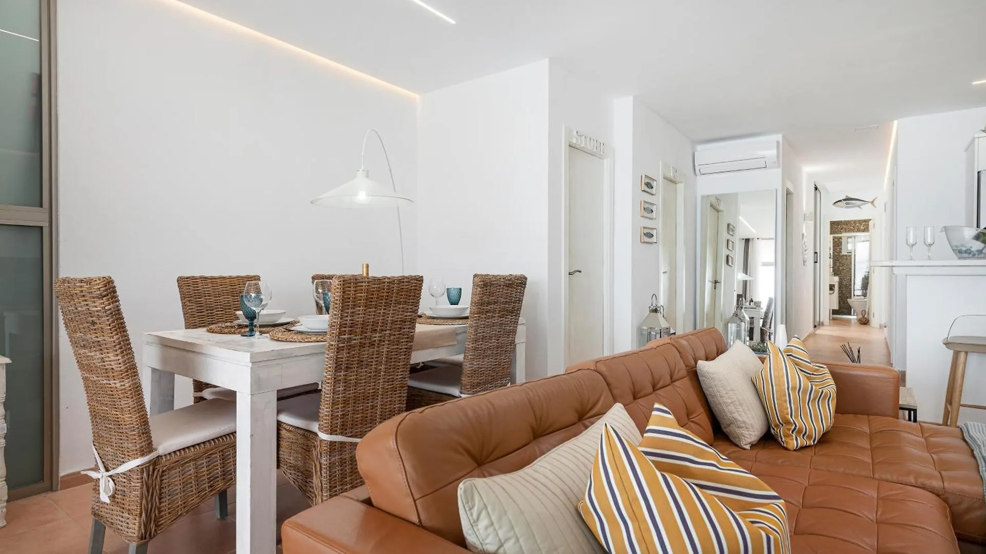 Cas Carbon3R-Stunning Ground Floor In Front Of The Sea Daire Alcudia  İspanya