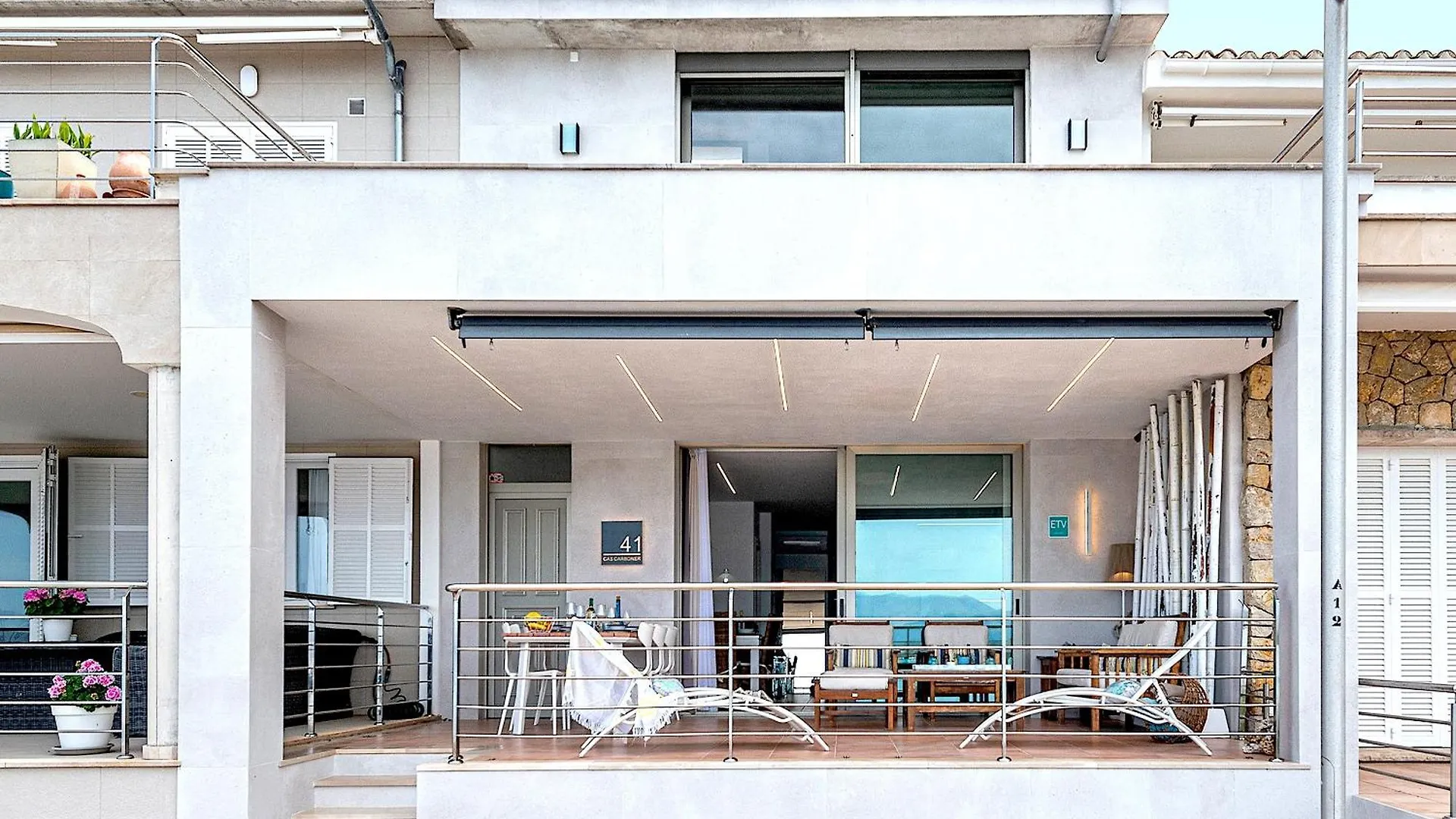Cas Carbon3R-Stunning Ground Floor In Front Of The Sea Daire Alcudia